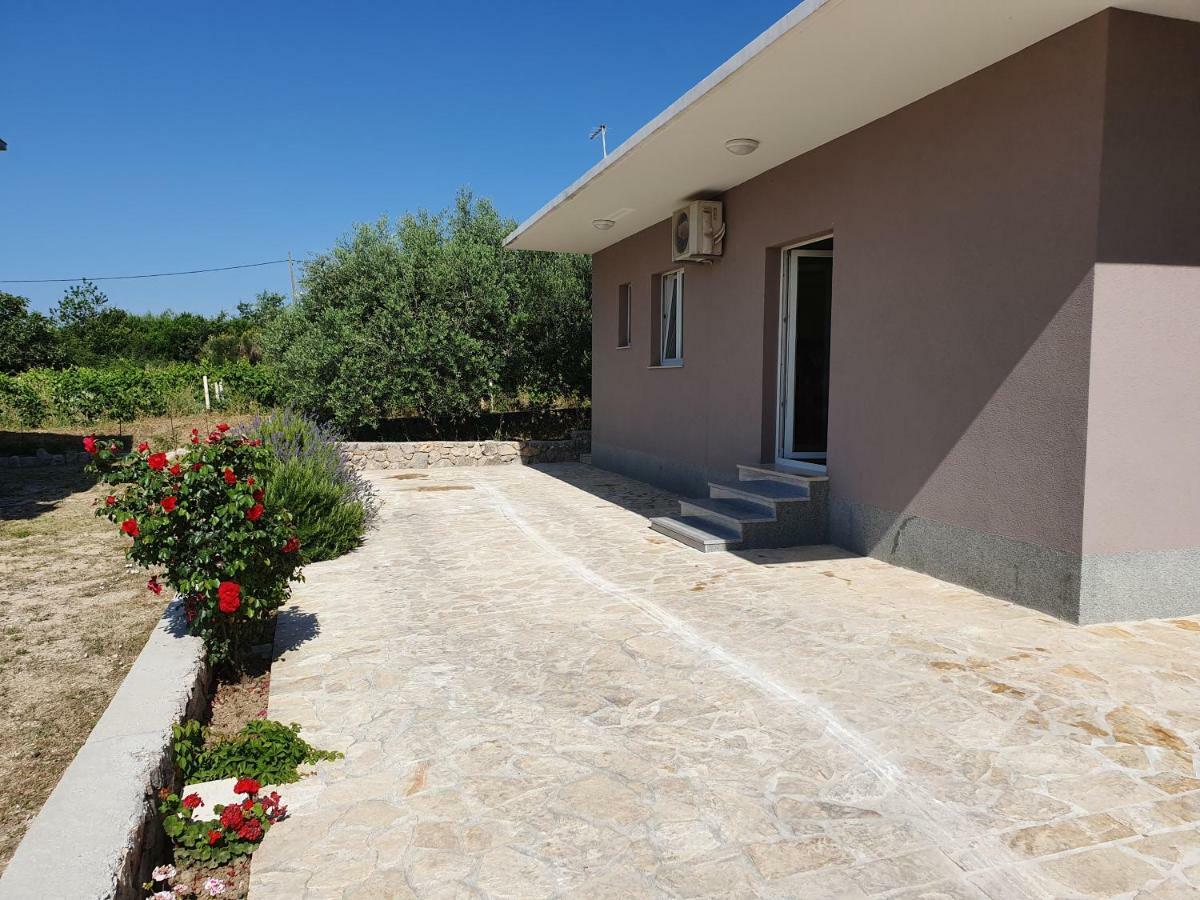 Holiday Home Kastela Village Exteriör bild